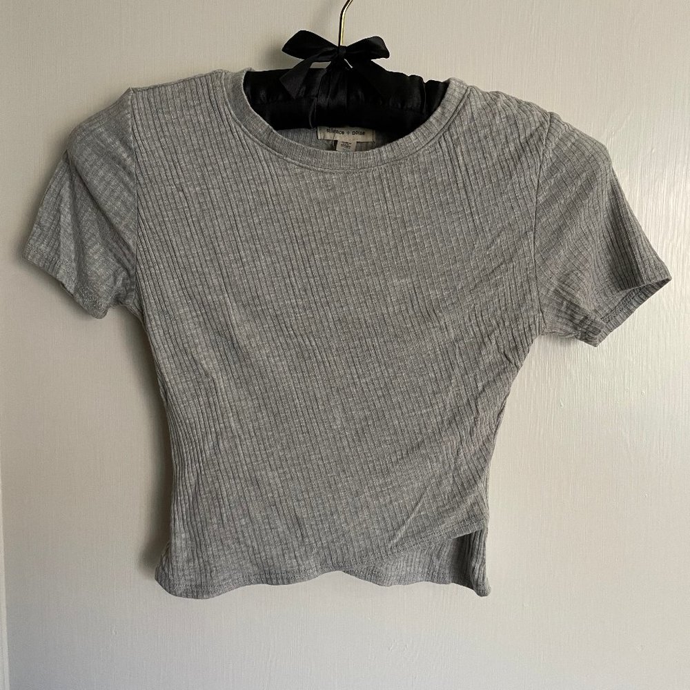SILENCE + NOISE cropped short sleeve T-shirt